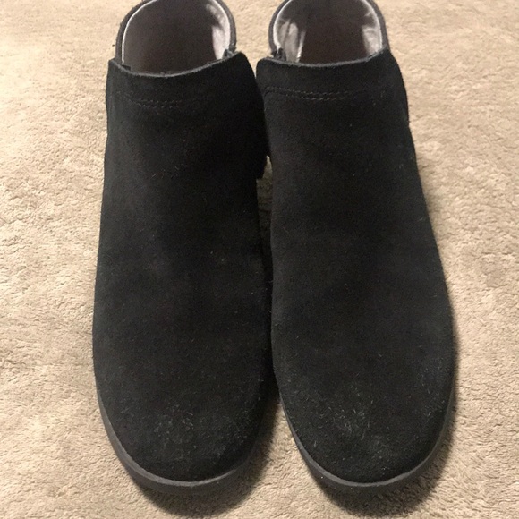 TOMS Deia Ankle Zip Booties - Picture 2 of 9